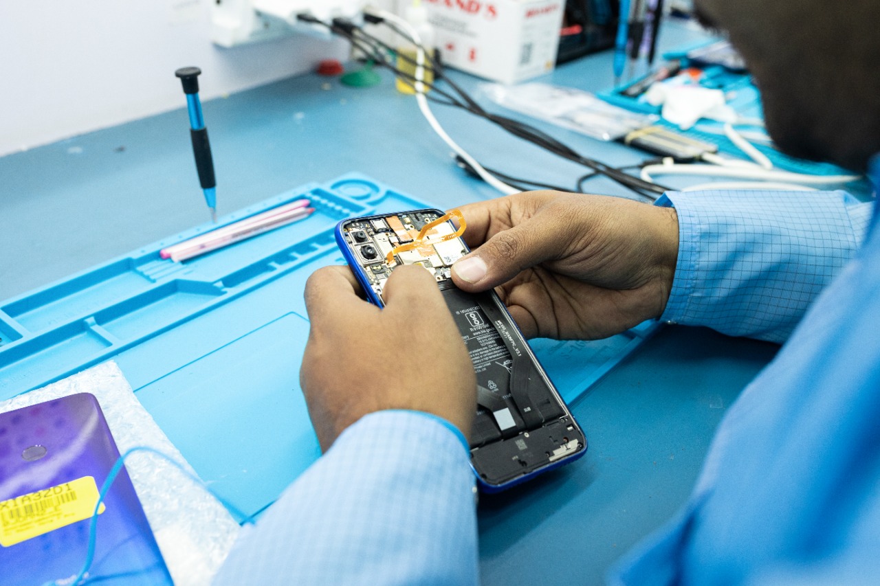 Easy Smartphones Repair Services on your Doorstep