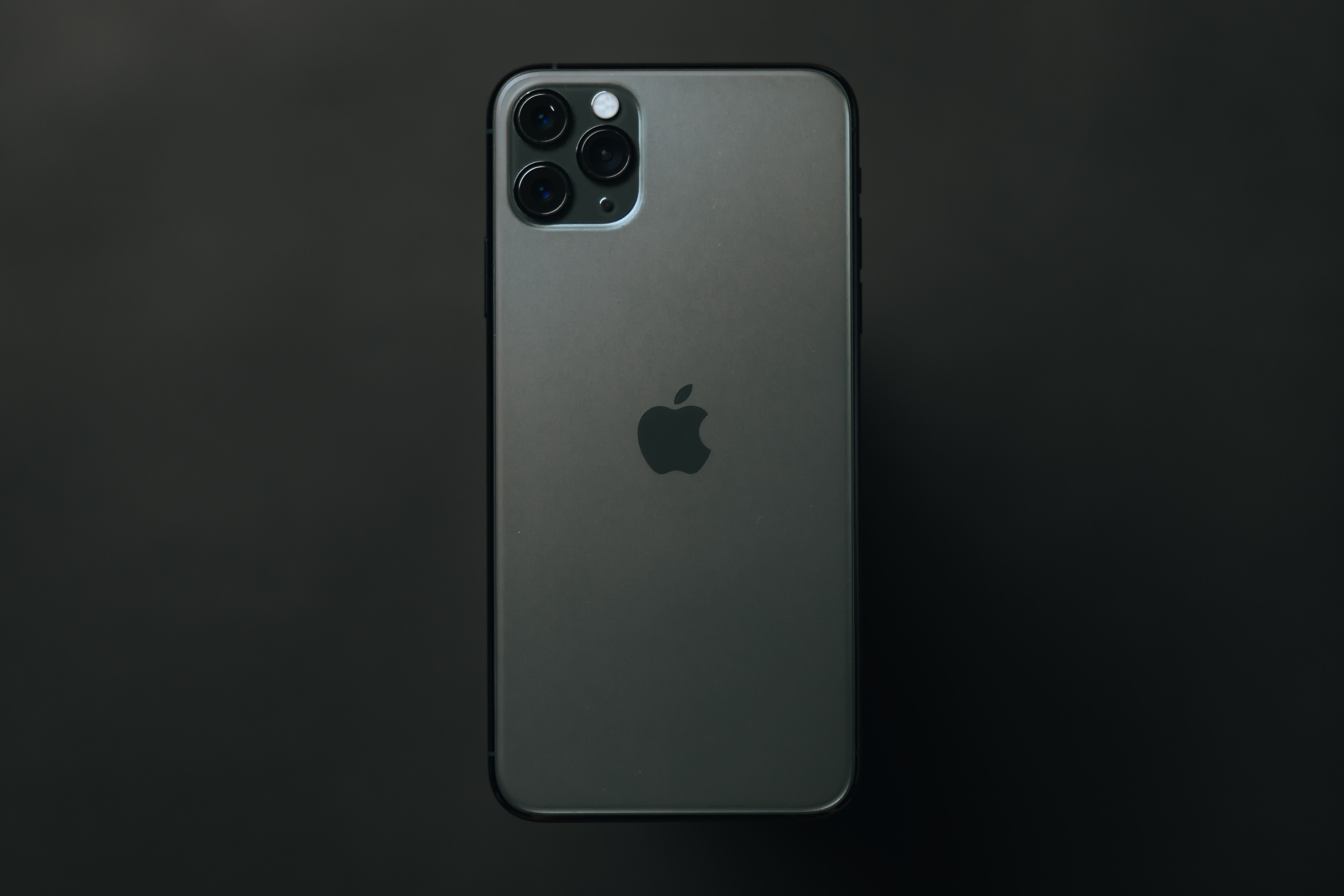 Refurbished Vs New iPhone, making the right choice for your budget