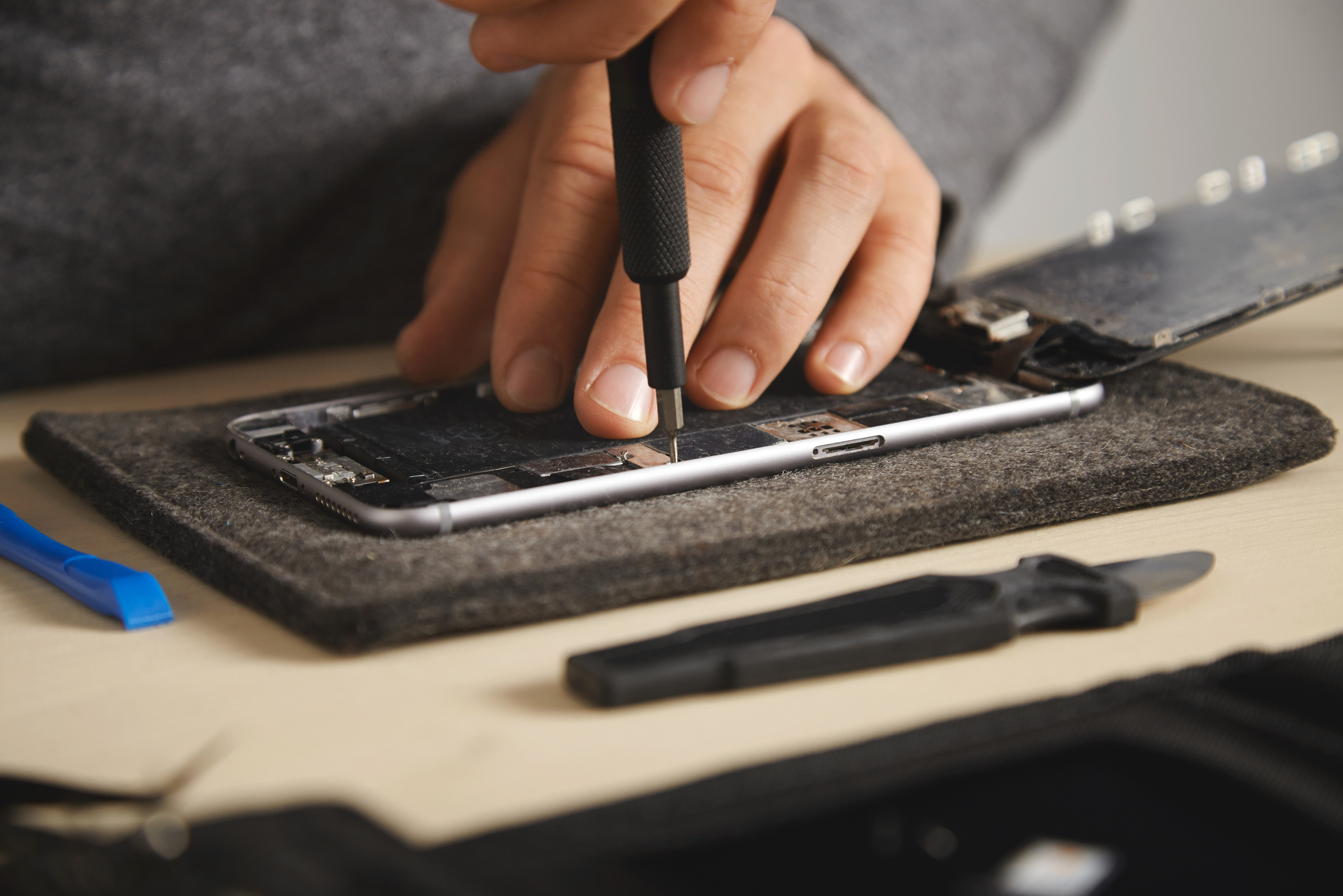 Factors that are causing the Popularity of Refurbished Gadgets